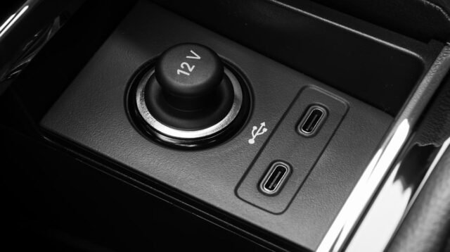 Seu carro tem porta USB-C? Aqui estão 5 coisas que